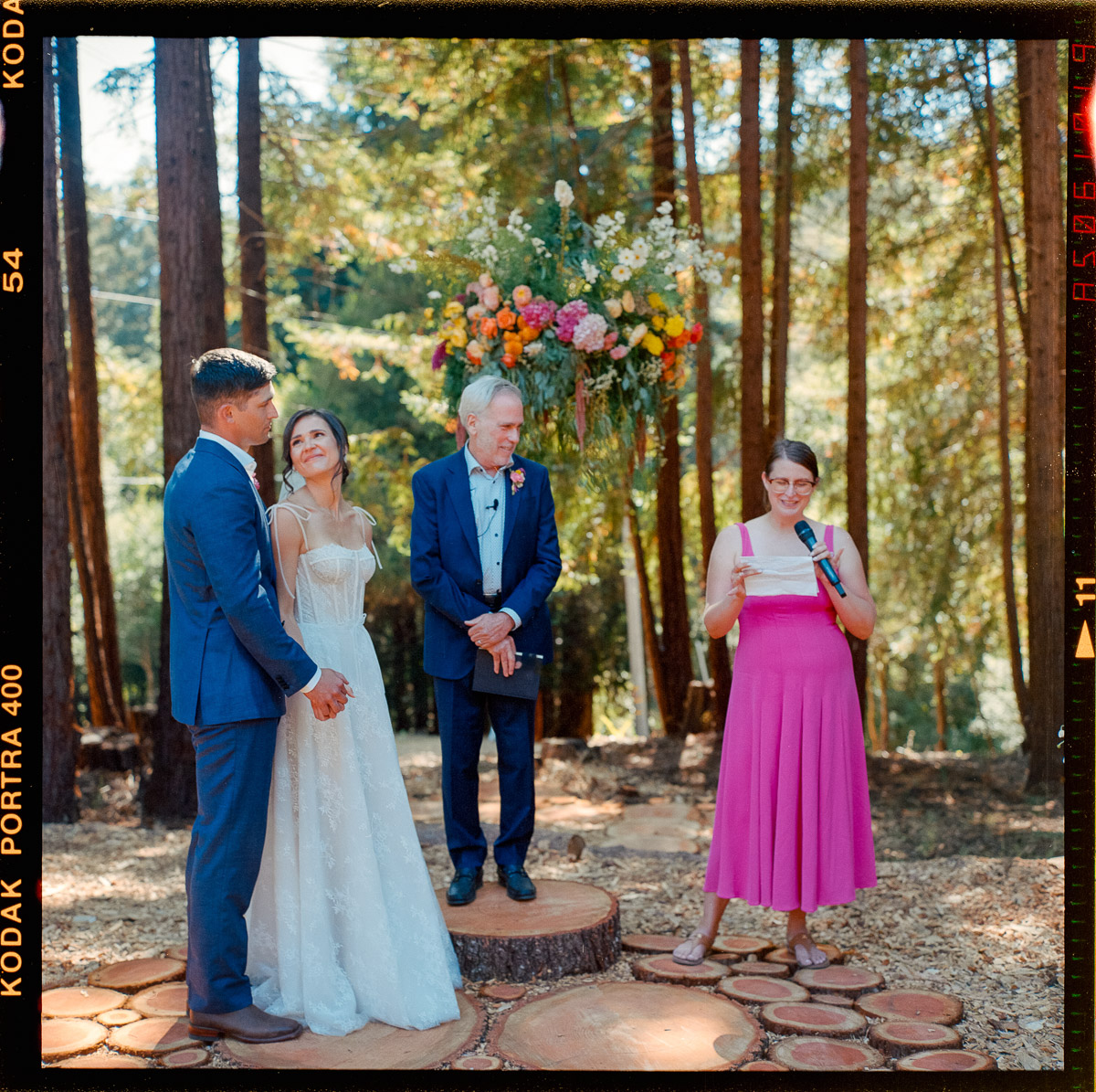 Documentary wedding photograph — Hazel Photo